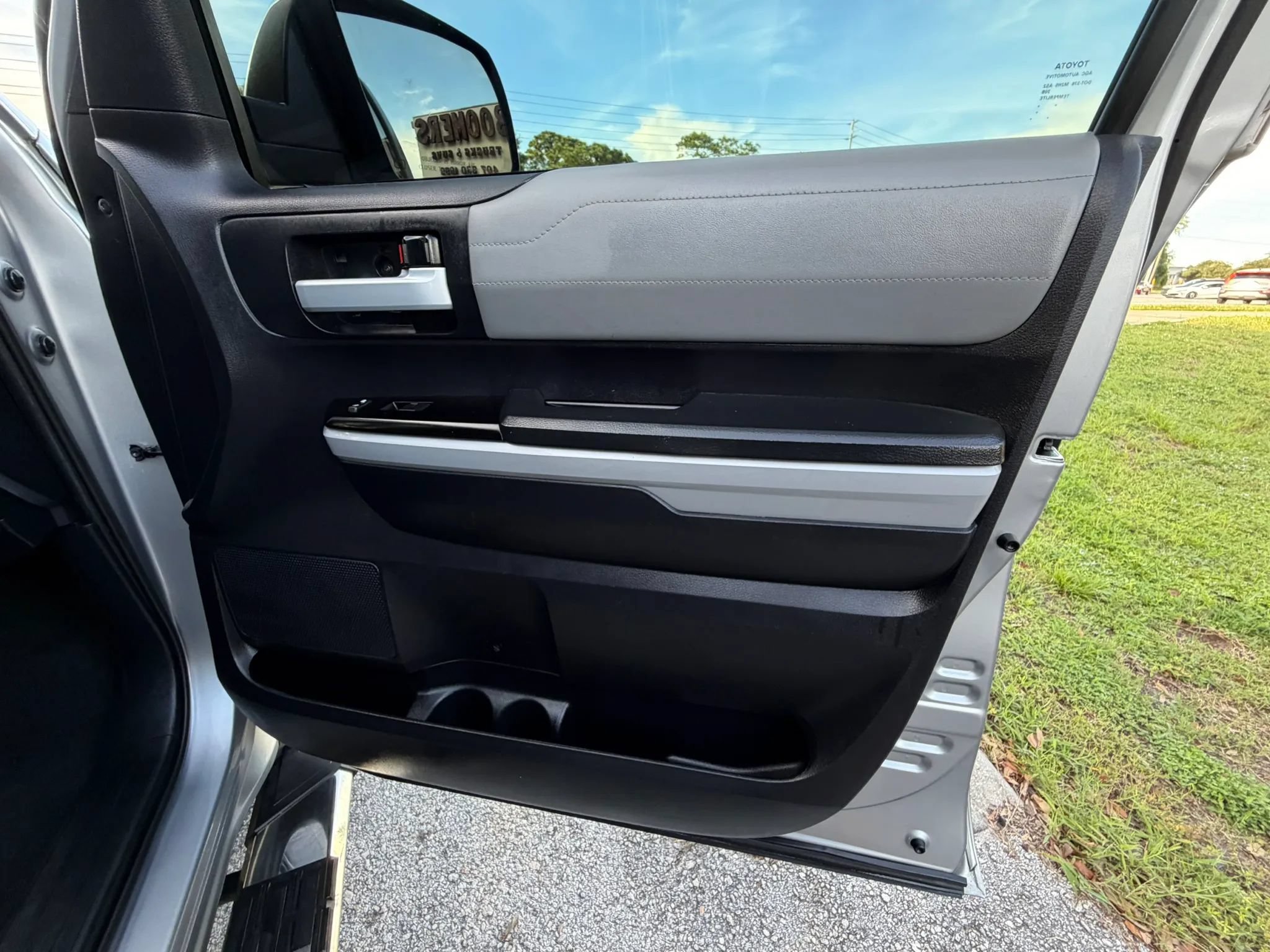 Used 2021 Toyota Tundra Limited RWD image 36