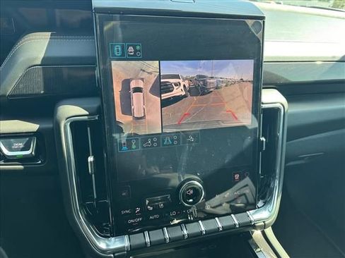New 2026 GMC Yukon XL Elevation w/ Elevation Premium Package AWD/4WD image 34