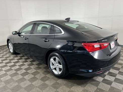 Used 2021 Chevrolet Malibu LS FWD image 3