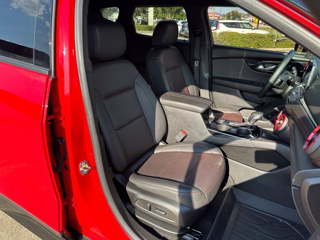 Used 2023 Chevrolet Blazer RS w/ Enhanced Convenience Package FWD image 42