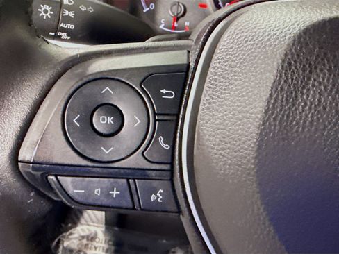 Used 2020 Toyota Corolla SE FWD image 14