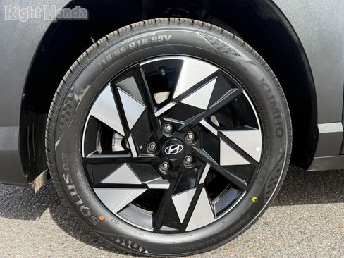 Used 2025 Hyundai Kona SEL FWD image 10