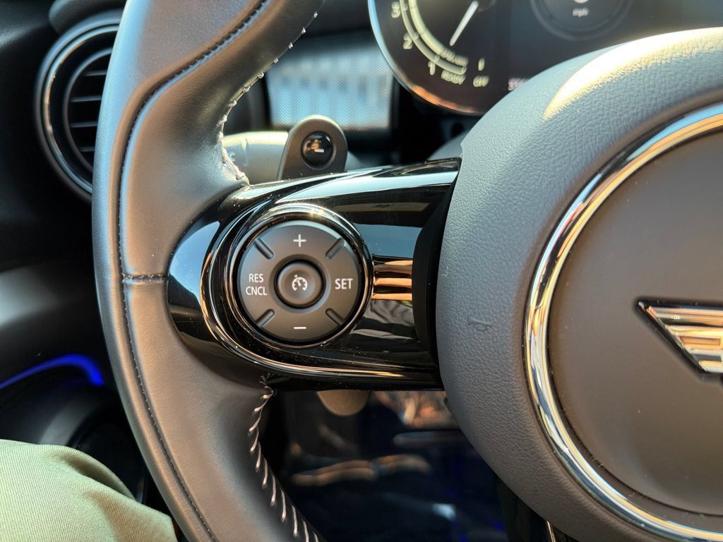 Used 2021 MINI Cooper S FWD image 29