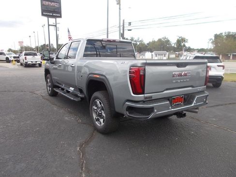 New 2026 GMC Sierra 2500 SLT w/ SLT Premium Package image 6