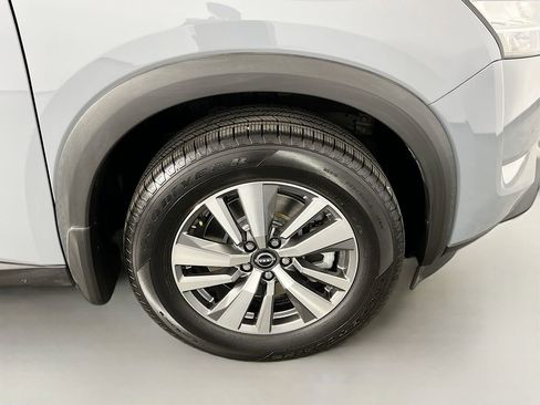 Used 2023 Nissan Pathfinder SL w/ Lighting Package (N92) FWD image 37