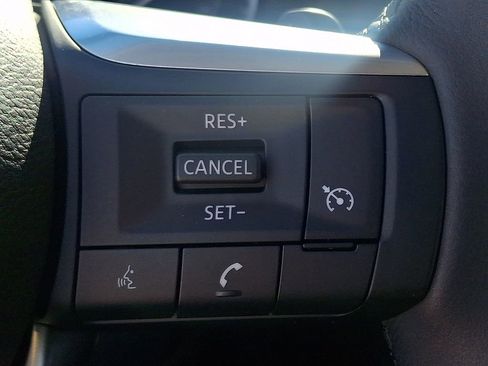 Used 2025 INFINITI QX60 Pure w/ Cargo Package image 24