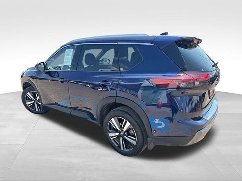 Certified 2024 Nissan Rogue SL w/ SL Premium Package FWD image 6