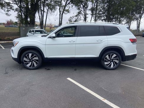 New 2026 Volkswagen Atlas SEL image 6