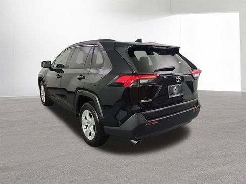 Used 2019 Toyota RAV4 XLE AWD/4WD image 31