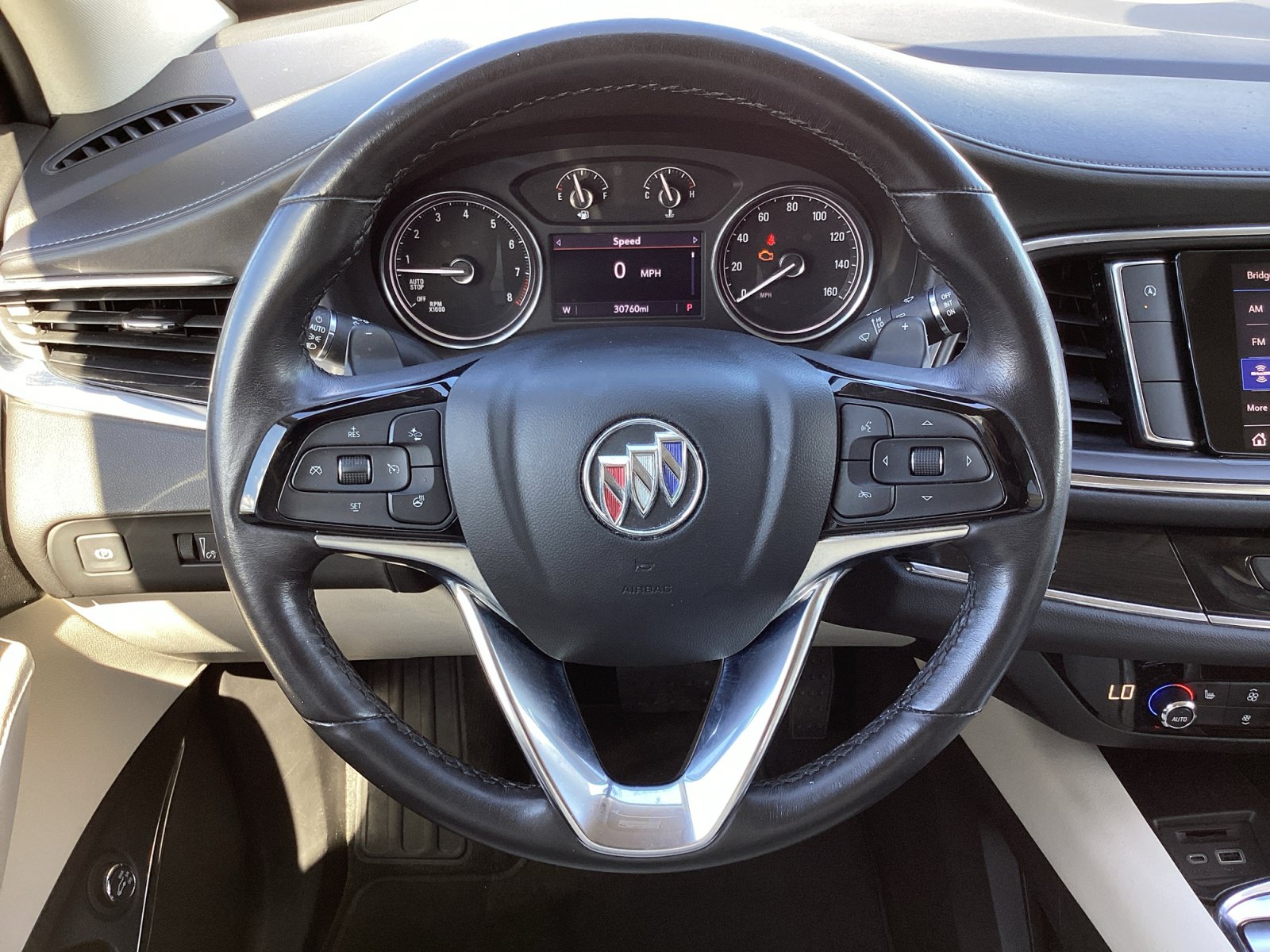 Used 2023 Buick Enclave Essence FWD image 18