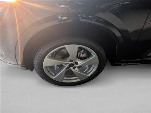 New 2025 Audi Q5 Premium Plus image 10