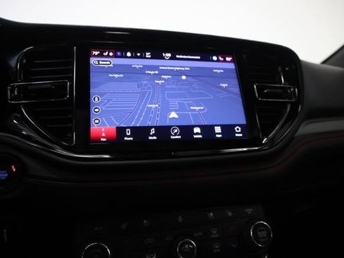 Used 2025 Dodge Durango GT AWD/4WD image 22
