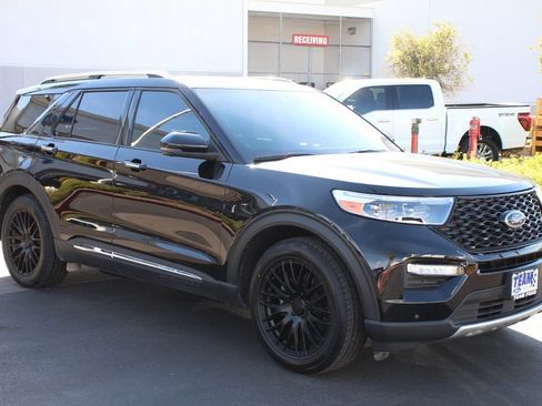 Used 2021 Ford Explorer Limited w/ Equipment Group 301A RWD image 11