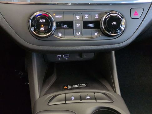 New 2026 Buick Envista Preferred w/ Convenience I Package FWD image 21