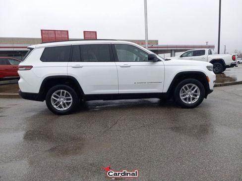 Used 2024 Jeep Grand Cherokee L Laredo image 3