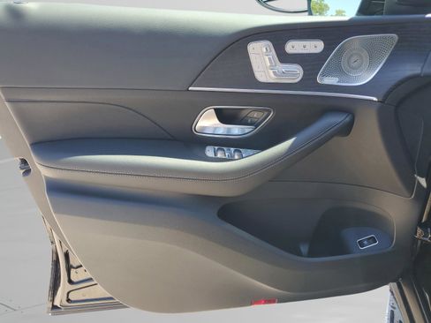 New 2026 Mercedes-Benz GLS 450 4MATIC image 31