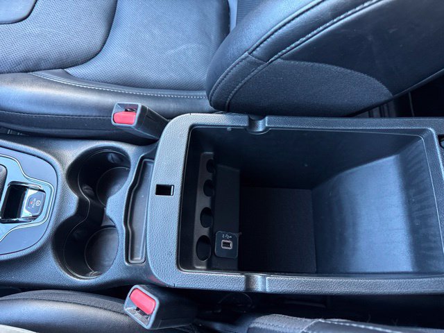 Used 2023 Jeep Cherokee Altitude Lux AWD/4WD image 29