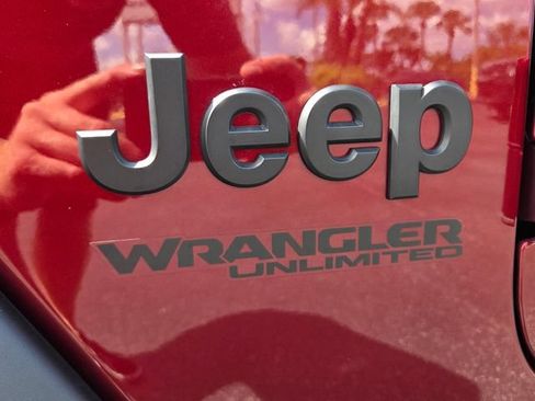 Used 2021 Jeep Wrangler Unlimited Sport AWD/4WD image 11