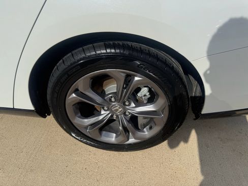 Certified 2023 Honda Accord EX-L image 32