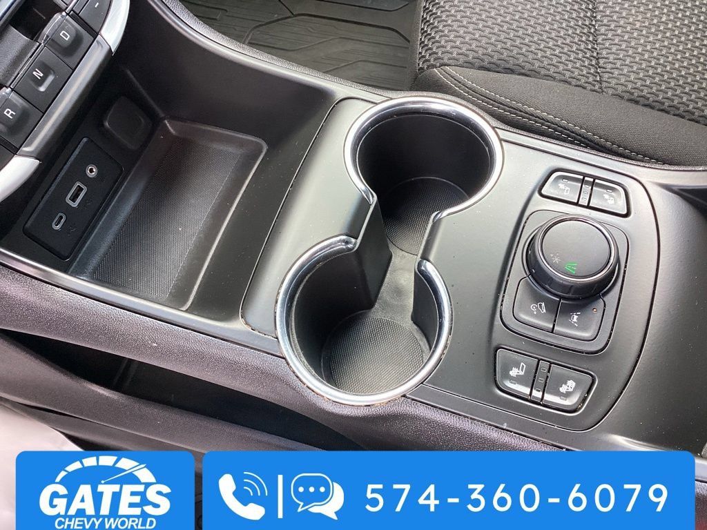 Used 2023 GMC Terrain SLE w/ Driver Convenience Package FWD image 32