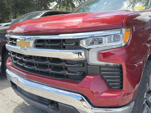 Certified 2022 Chevrolet Silverado 1500 LT w/ All Star Edition Plus AWD/4WD image 4