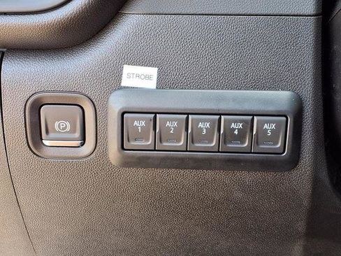 New 2025 GMC Sierra 3500 Pro w/ Convenience Package AWD/4WD image 15