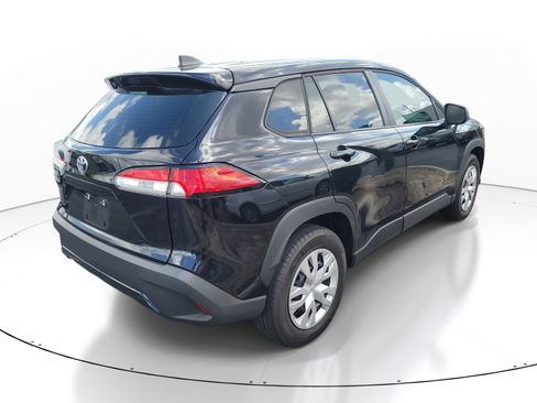 Used 2022 Toyota Corolla Cross L FWD image 7
