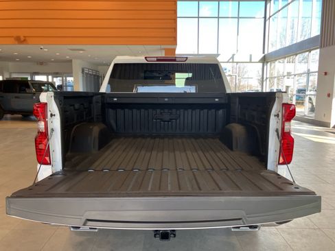 Used 2023 Chevrolet Silverado 1500 LT w/ Z71 Off-Road Package image 27