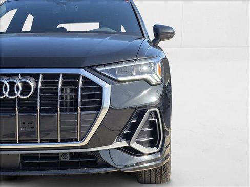 New 2025 Audi Q3 2.0T Premium image 10