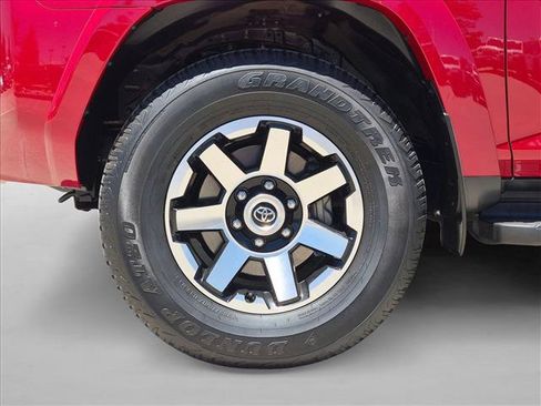 Used 2023 Toyota 4Runner TRD Off-Road Premium AWD/4WD image 24
