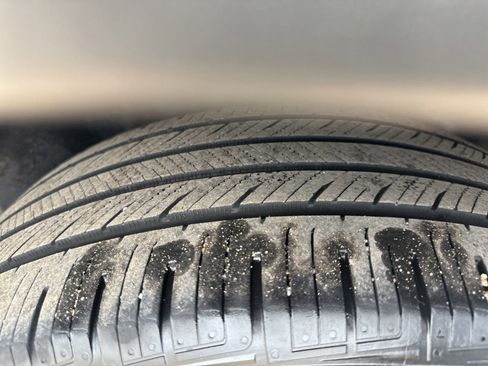 Used 2018 Honda Pilot Touring image 9