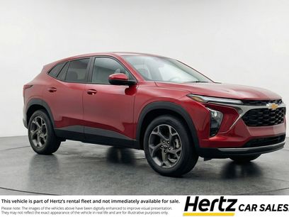 Used 2025 Chevrolet Trax LT