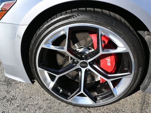 Used 2024 Audi RS 7 Performance image 18