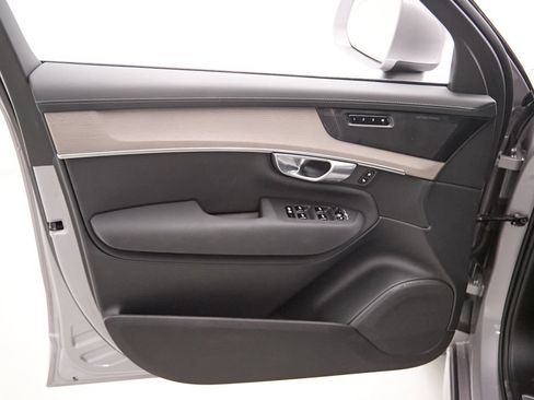 New 2026 Volvo XC90 B6 Plus w/ Protection Package AWD/4WD image 10