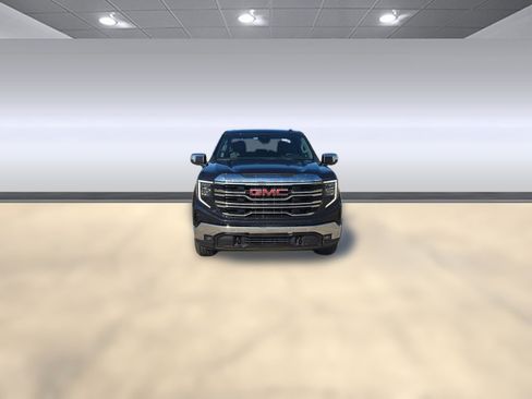 Used 2023 GMC Sierra 1500 SLT w/ SLT Premium Package image 5