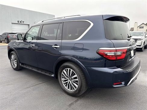 Used 2024 Nissan Armada SL w/ Cargo Package image 2