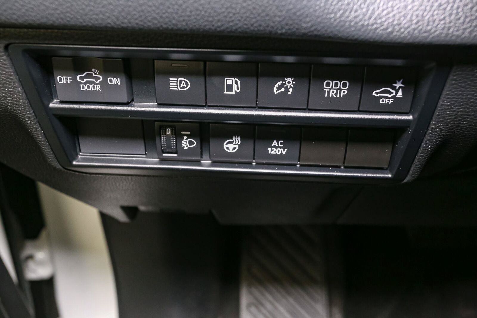 Used 2023 Toyota Tundra Limited w/ Power Package AWD/4WD image 43