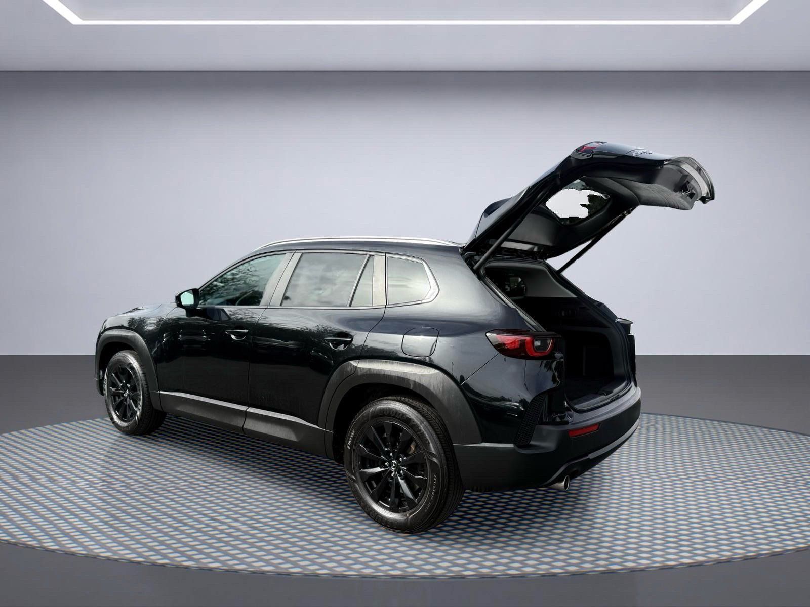 Used 2023 MAZDA CX-50 2.5 S w/ Preferred Plus Pkg AWD/4WD image 9