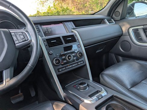Used 2019 Land Rover Discovery Sport HSE AWD/4WD image 22