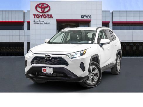 Certified 2024 Toyota RAV4 XLE FWD image 1
