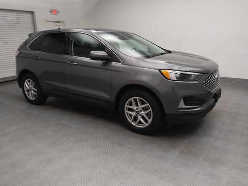 Used 2023 Ford Edge SEL image 11