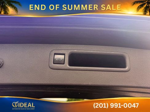 Used 2021 Toyota Highlander LE AWD/4WD image 21