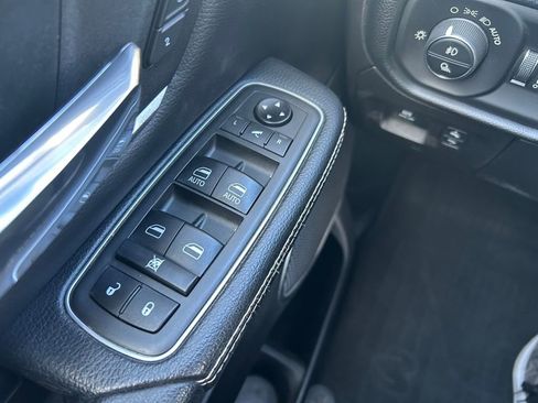 Used 2021 RAM 1500 Laramie w/ Sport Appearance Package image 21