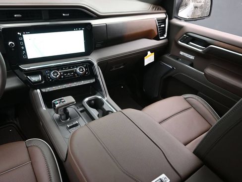 New 2026 GMC Sierra 1500 Denali AWD/4WD image 15