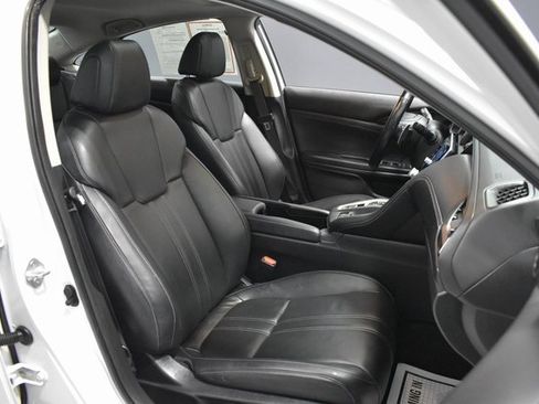 Used 2022 Honda Insight Touring image 12