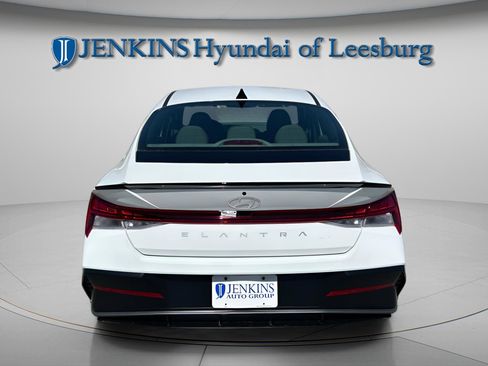 New 2026 Hyundai Elantra SEL Sport image 7