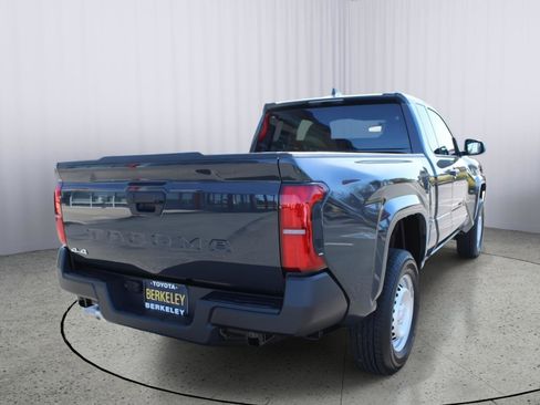 Used 2025 Toyota Tacoma SR image 8