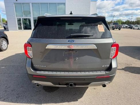 Used 2024 Ford Explorer Limited w/ Limited Technology Package AWD/4WD image 11