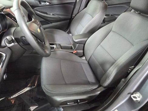 Used 2019 Chevrolet Cruze LT w/ Convenience Package image 18