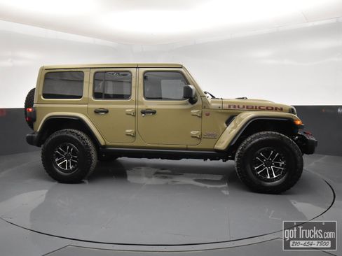 Used 2025 Jeep Wrangler Unlimited Rubicon image 46